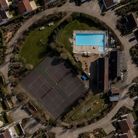 Julie With Parking And Shared Pool By Interhome 아파트