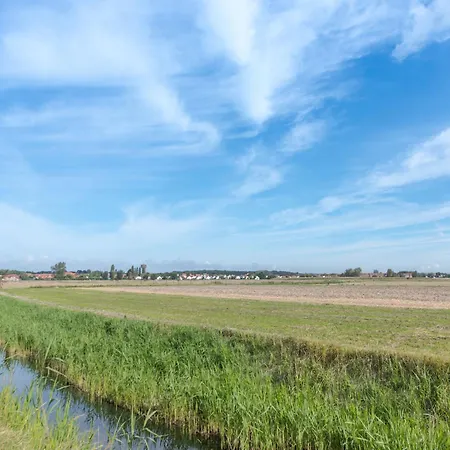 Julie With Parking And Shared Pool By Interhome 아파트 *