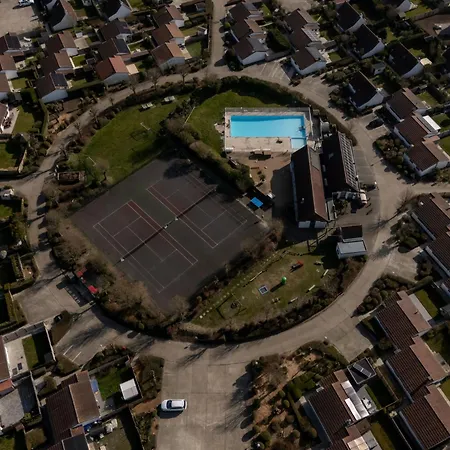 Julie With Parking And Shared Pool By Interhome デ ハーン