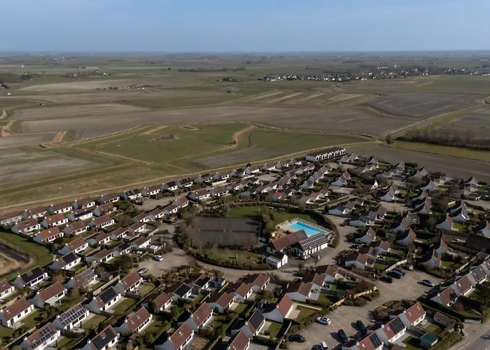 Julie With Parking And Shared Pool By Interhome Appartement